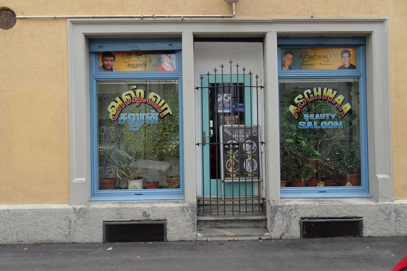Aschwaa Beauty Saloon, hand painted Tamil and Latin lettering
